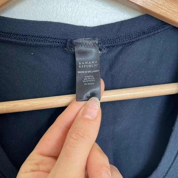 Banana Republic Women's Refined Cotton Tank Navy Blue - Picture 4 of 6